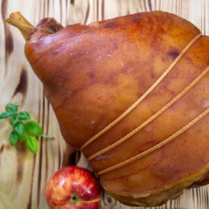 Szynka pieczona z kością