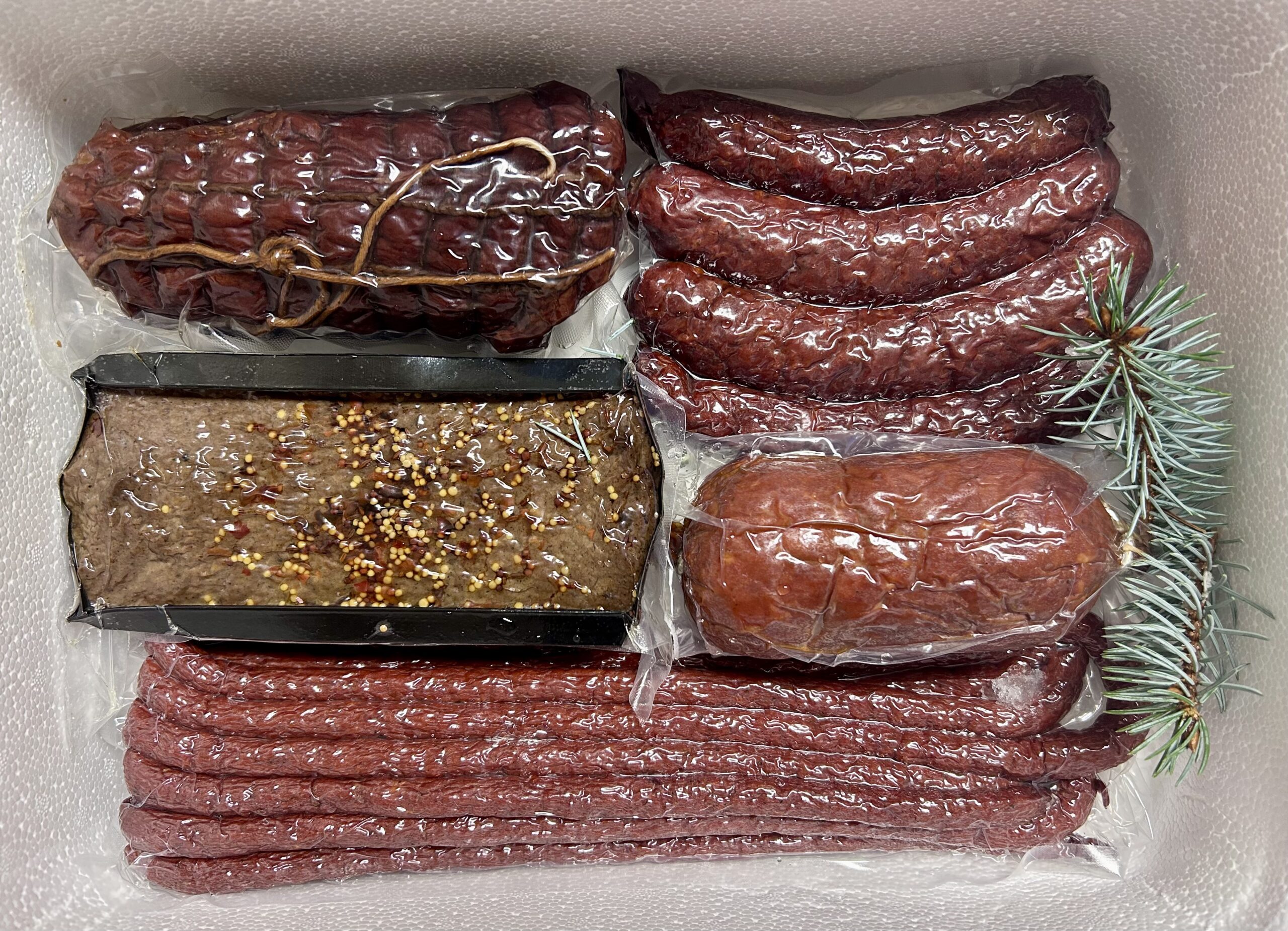 Zestaw wędlin z JELENIA